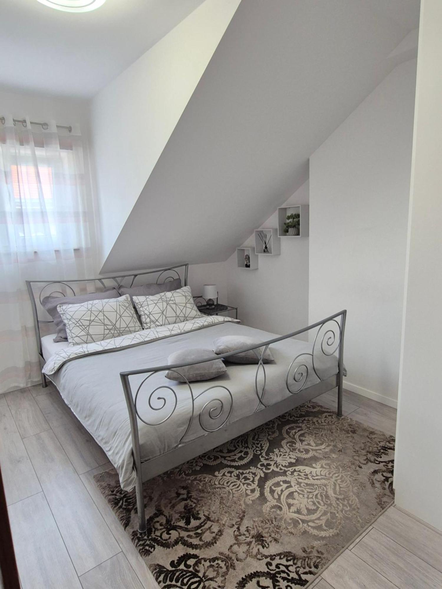 Apartman Fragola *